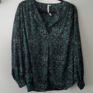 Long sleeve printed blouse